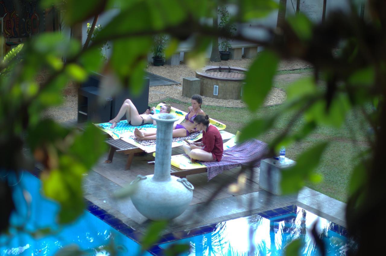 Hostel City Hub Colombo Airport カトゥナカヤ エクステリア 写真