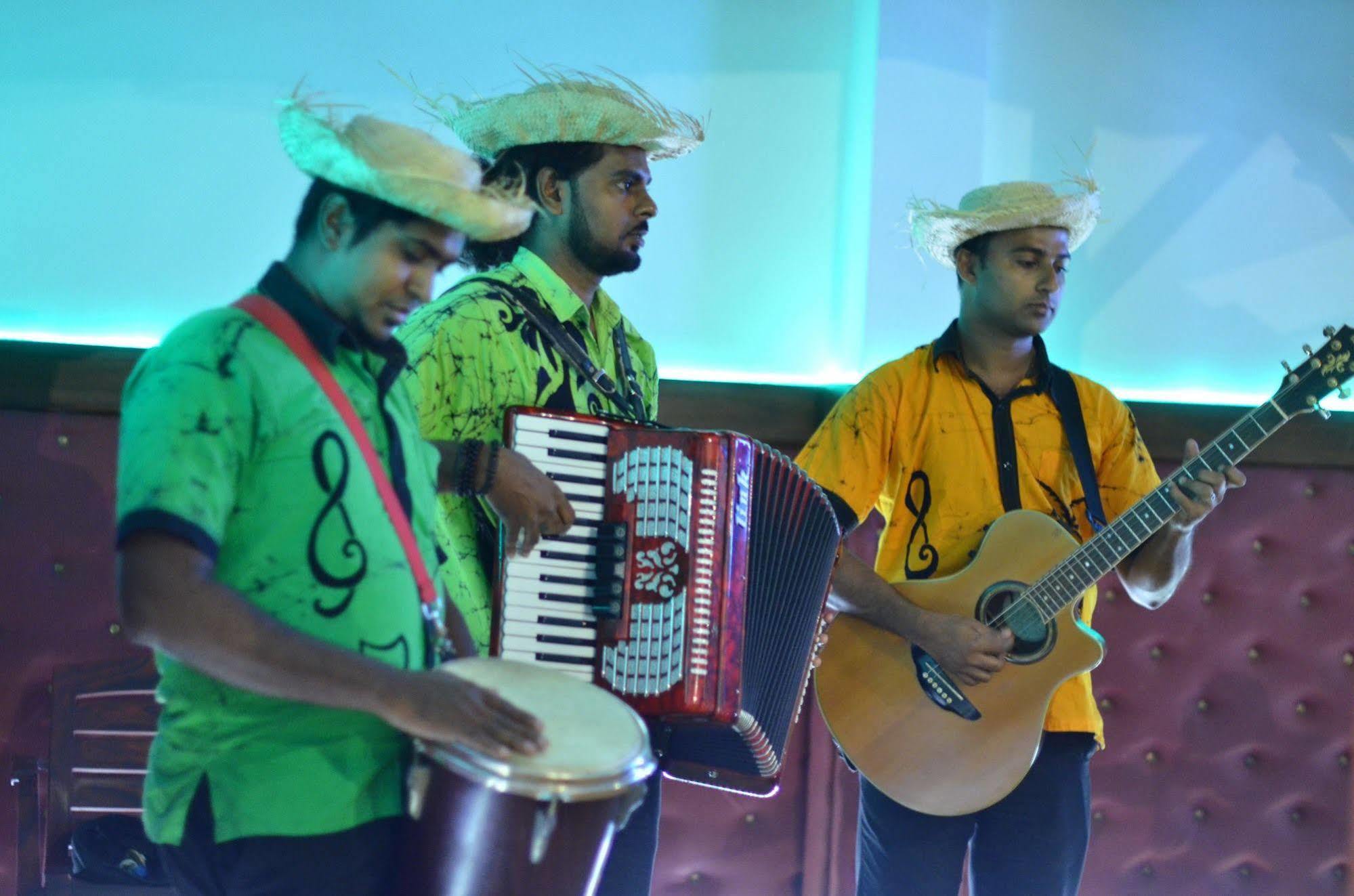 Hostel City Hub Colombo Airport カトゥナカヤ エクステリア 写真